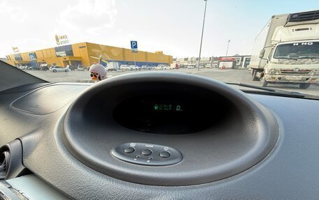 Toyota Vitz, 2001 год, 250 000 рублей, 13 фотография