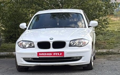 BMW 1 серия, 2011 год, 780 000 рублей, 7 фотография
