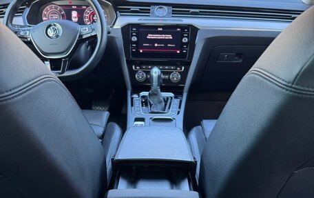 Volkswagen Passat B8 рестайлинг, 2018 год, 2 250 000 рублей, 13 фотография
