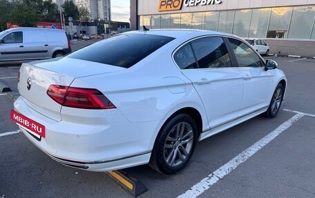Volkswagen Passat B8 рестайлинг, 2018 год, 2 250 000 рублей, 8 фотография