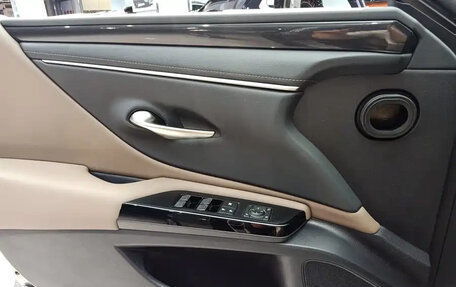 Lexus ES VII, 2023 год, 4 268 000 рублей, 16 фотография