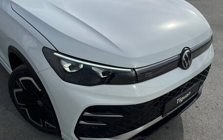 Volkswagen Tiguan, 2026 год, 4 700 000 рублей, 28 фотография