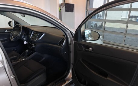 Hyundai Tucson III, 2018 год, 2 380 000 рублей, 27 фотография