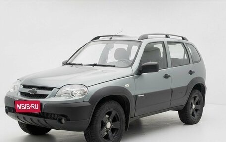Chevrolet Niva I рестайлинг, 2015 год, 690 000 рублей, 1 фотография