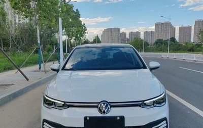 Volkswagen Golf VIII, 2023 год, 1 800 000 рублей, 1 фотография