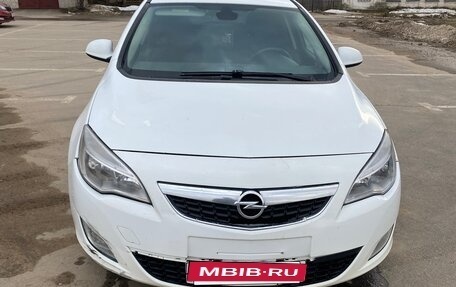 Opel Astra J, 2010 год, 400 000 рублей, 4 фотография