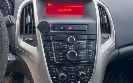 Opel Astra J, 2010 год, 400 000 рублей, 6 фотография