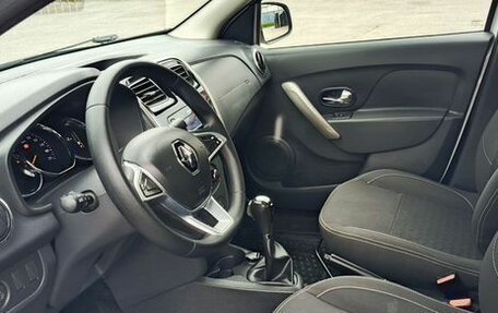 Renault Logan II, 2019 год, 1 130 000 рублей, 7 фотография