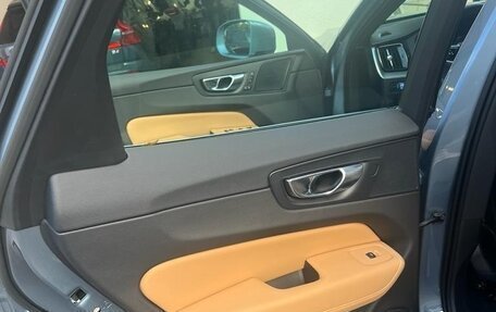 Volvo XC60 II, 2019 год, 3 800 000 рублей, 3 фотография