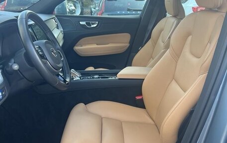 Volvo XC60 II, 2019 год, 3 800 000 рублей, 7 фотография