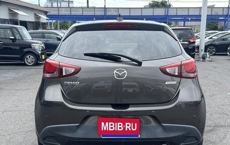 Mazda Demio IV, 2017 год, 750 000 рублей, 5 фотография