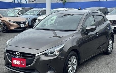 Mazda Demio IV, 2017 год, 750 000 рублей, 3 фотография
