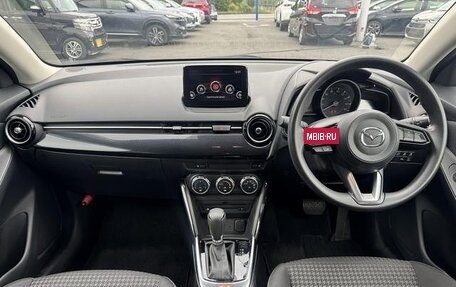 Mazda Demio IV, 2017 год, 750 000 рублей, 8 фотография