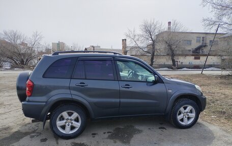 Toyota RAV4, 2004 год, 850 000 рублей, 4 фотография