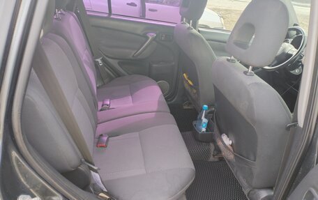 Toyota RAV4, 2004 год, 850 000 рублей, 16 фотография