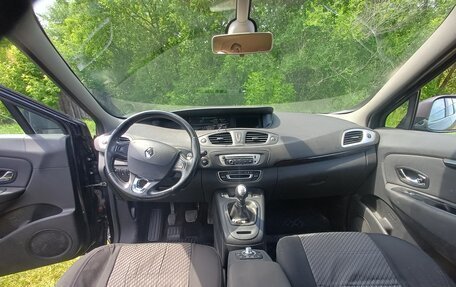 Renault Scenic III, 2013 год, 990 000 рублей, 8 фотография