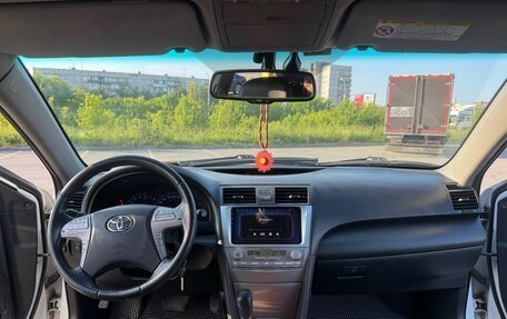Toyota Camry, 2011 год, 1 210 000 рублей, 6 фотография