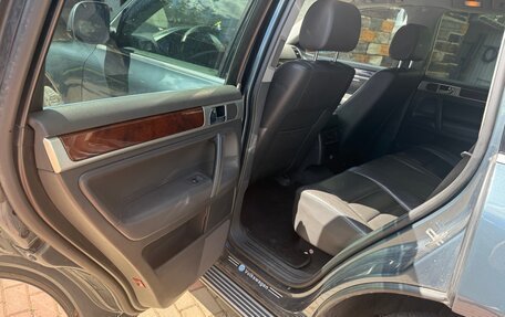 Volkswagen Touareg III, 2007 год, 1 000 000 рублей, 3 фотография