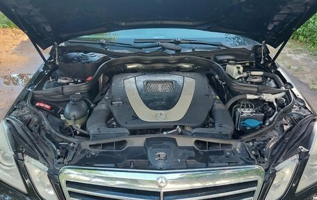 Mercedes-Benz E-Класс, 2011 год, 1 590 000 рублей, 5 фотография
