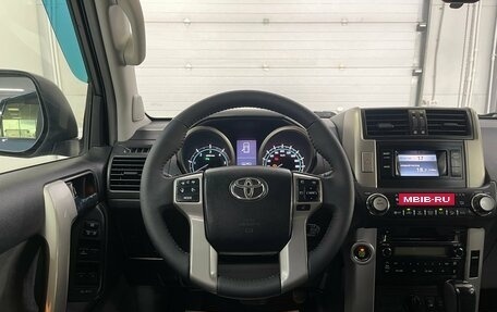 Toyota Land Cruiser Prado 150 рестайлинг 2, 2012 год, 2 449 000 рублей, 10 фотография
