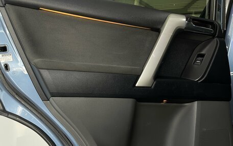 Toyota Land Cruiser Prado 150 рестайлинг 2, 2012 год, 2 449 000 рублей, 21 фотография