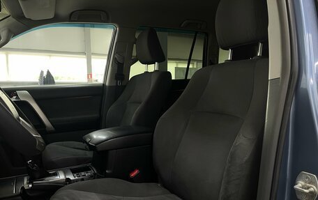 Toyota Land Cruiser Prado 150 рестайлинг 2, 2012 год, 2 449 000 рублей, 20 фотография