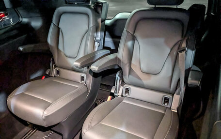 Mercedes-Benz V-Класс, 2023 год, 10 250 000 рублей, 12 фотография