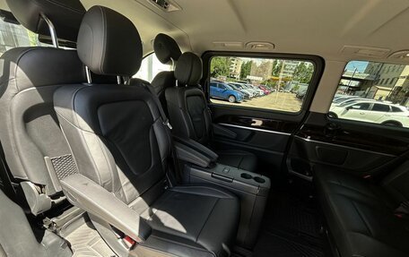 Mercedes-Benz V-Класс, 2017 год, 4 200 000 рублей, 17 фотография