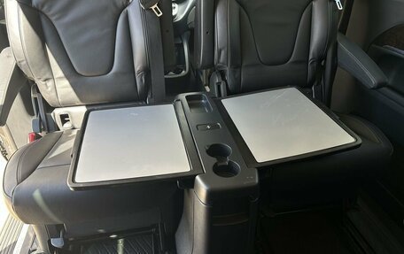 Mercedes-Benz V-Класс, 2017 год, 4 200 000 рублей, 18 фотография
