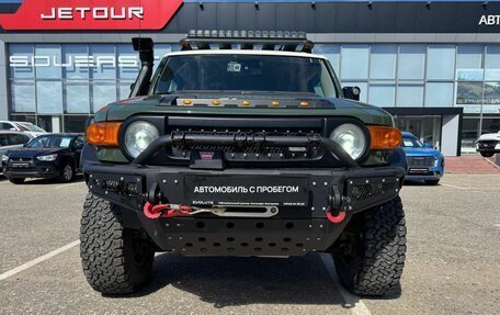 Toyota FJ Cruiser, 2011 год, 4 990 000 рублей, 2 фотография