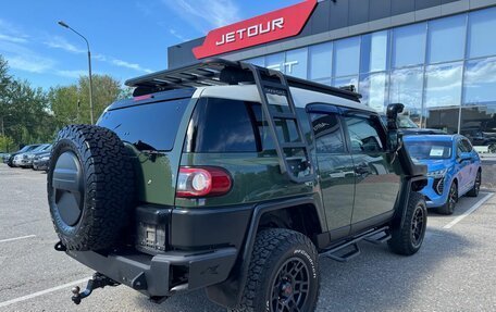 Toyota FJ Cruiser, 2011 год, 4 990 000 рублей, 7 фотография