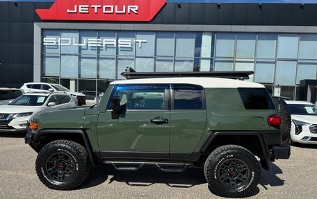 Toyota FJ Cruiser, 2011 год, 4 990 000 рублей, 5 фотография