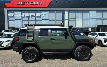 Toyota FJ Cruiser, 2011 год, 4 990 000 рублей, 4 фотография