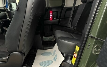 Toyota FJ Cruiser, 2011 год, 4 990 000 рублей, 13 фотография