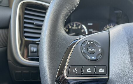 Mitsubishi Outlander III рестайлинг 3, 2020 год, 2 430 000 рублей, 24 фотография
