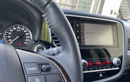 Mitsubishi Outlander III рестайлинг 3, 2020 год, 2 430 000 рублей, 23 фотография