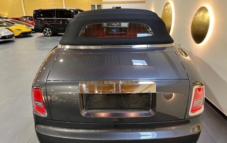 Rolls-Royce Phantom VII рестайлинг, 2013 год, 109 000 000 рублей, 5 фотография