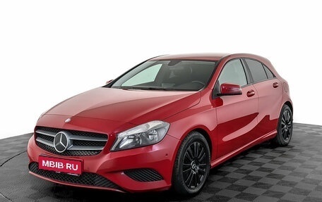 Mercedes-Benz A-Класс, 2013 год, 1 230 000 рублей, 1 фотография