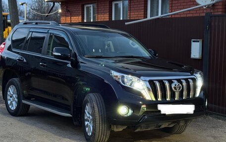 Toyota Land Cruiser Prado 150 рестайлинг 2, 2016 год, 3 550 000 рублей, 1 фотография