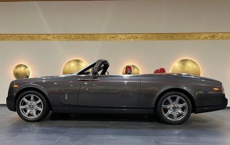Rolls-Royce Phantom VII рестайлинг, 2013 год, 109 000 000 рублей, 11 фотография