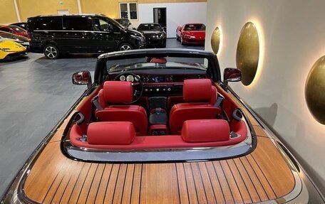 Rolls-Royce Phantom VII рестайлинг, 2013 год, 109 000 000 рублей, 13 фотография