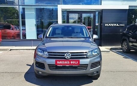 Volkswagen Touareg III, 2014 год, 2 119 000 рублей, 2 фотография