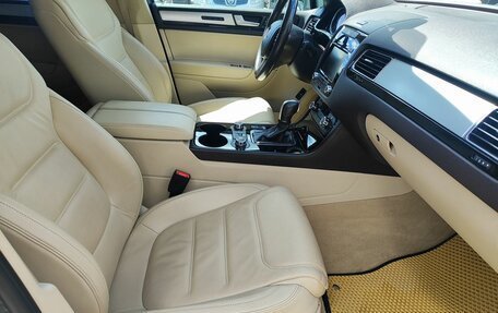 Volkswagen Touareg III, 2014 год, 2 119 000 рублей, 10 фотография
