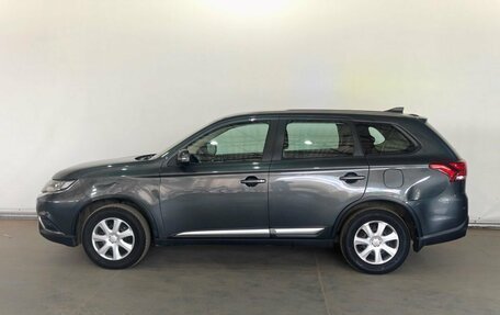 Mitsubishi Outlander III рестайлинг 3, 2019 год, 1 550 000 рублей, 7 фотография