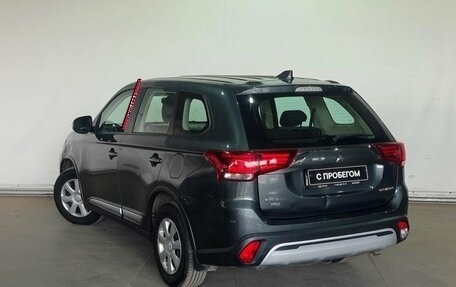 Mitsubishi Outlander III рестайлинг 3, 2019 год, 1 550 000 рублей, 6 фотография
