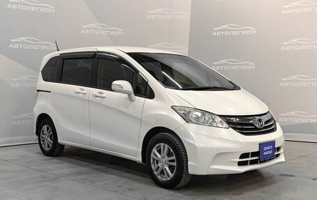 Honda Freed I, 2013 год, 1 340 000 рублей, 7 фотография