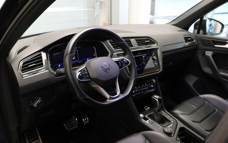 Volkswagen Tiguan II, 2021 год, 3 550 000 рублей, 8 фотография