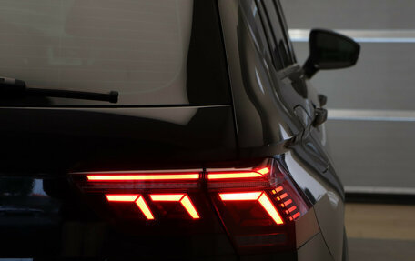 Volkswagen Tiguan II, 2021 год, 3 550 000 рублей, 27 фотография