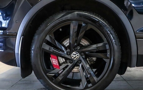 Volkswagen Tiguan II, 2021 год, 3 550 000 рублей, 26 фотография