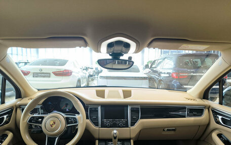 Porsche Macan I рестайлинг, 2015 год, 2 600 000 рублей, 17 фотография